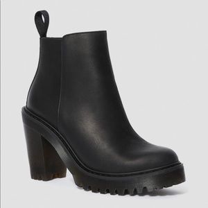 Dr Martens MAGDALENA HEELED CHELSEA BOOTS